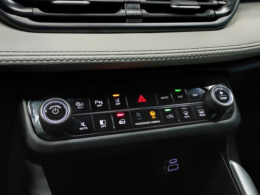 fiat fastback 1.0 turbo 200 hybrid impetus cvt hibrido 4p automatico 2025
