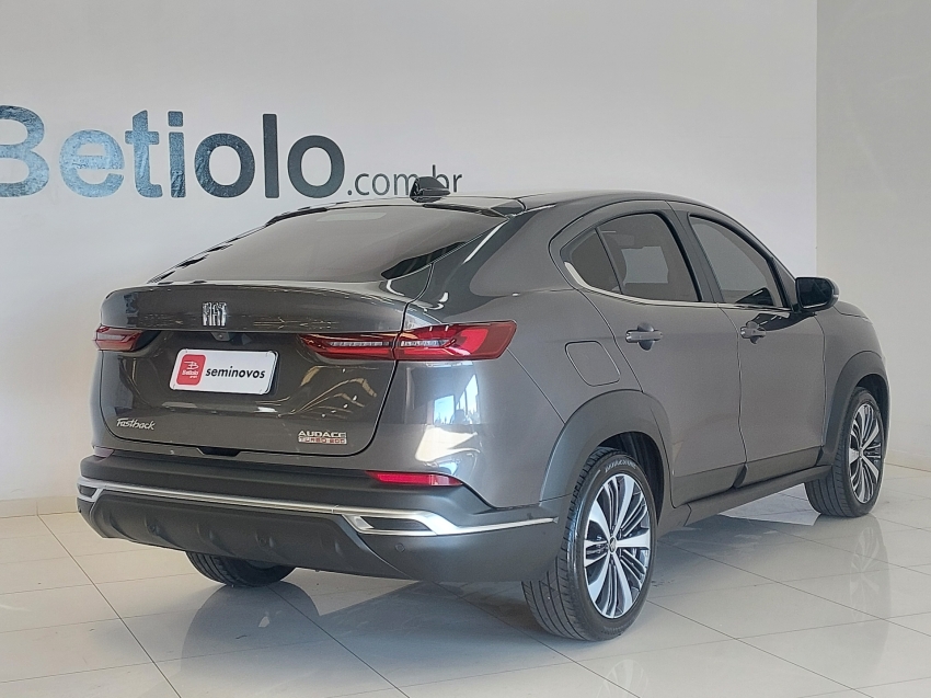 fiat fastback 1.0 turbo 200 flex audace cvt 4p automatico 2023