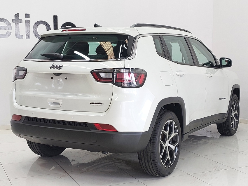 jeep compass 1.3 t270 turbo flex longitude at6 4p automatico 2025
