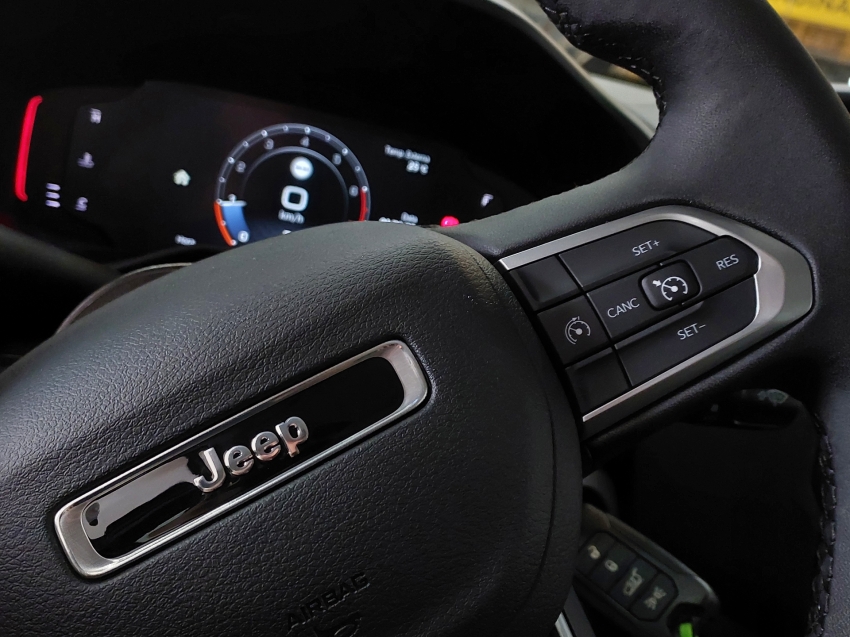 jeep renegade 1.3 t270 turbo flex longitude at6 4p automatico 2025