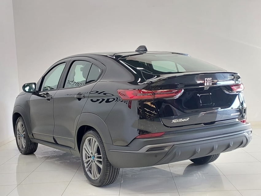 fiat fastback 1.0 turbo 200 flex cvt 4p automatico 2025