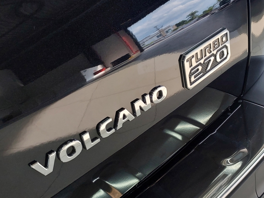 fiat toro 1.3 turbo 270 flex volcano at6 4p automatico 2025