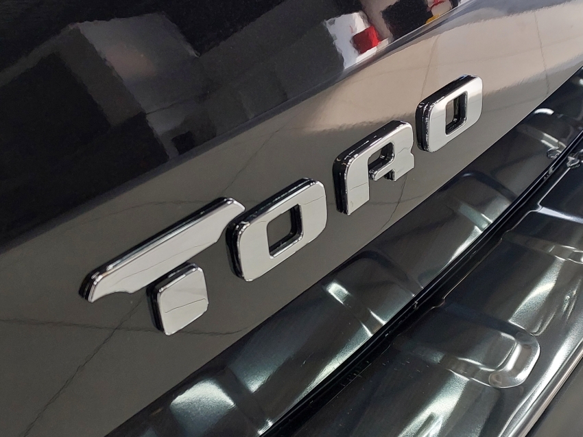 fiat toro 1.3 turbo 270 flex volcano at6 4p automatico 2025