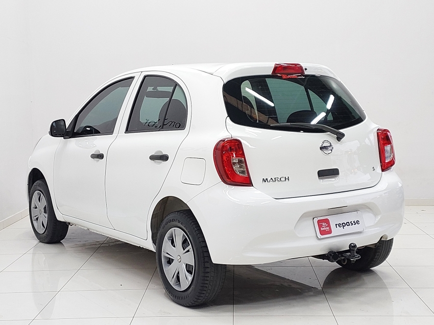 nissan march 1.0 s 12v flex 4p manual 2017