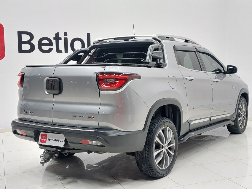 fiat toro 2.0 16v turbo diesel volcano 4wd at9 4p automatico 2021
