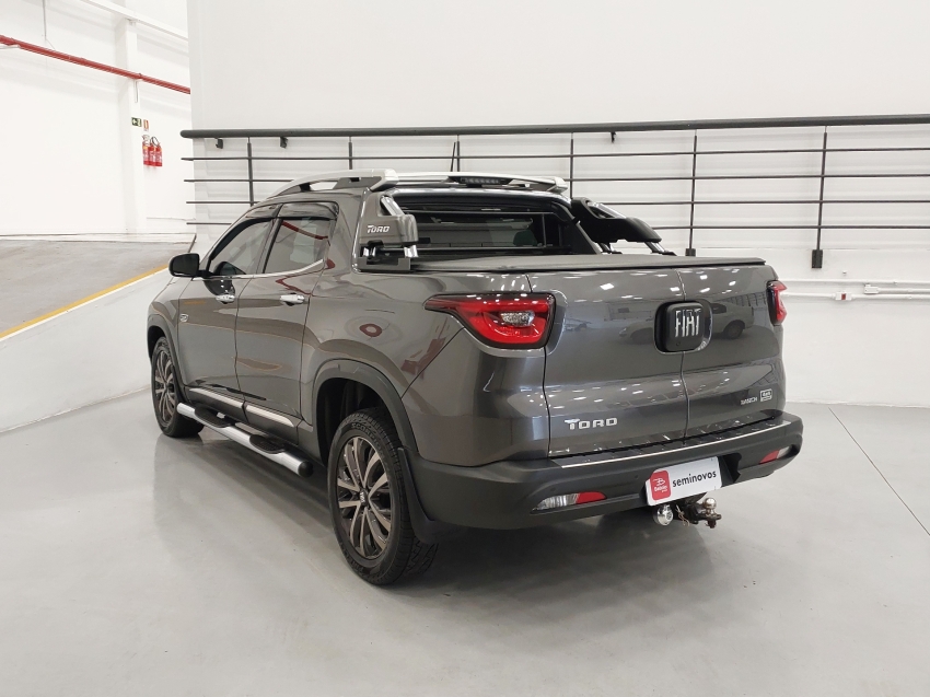 fiat toro 2.0 16v turbo diesel ranch 4wd at9 4p automatico 2023