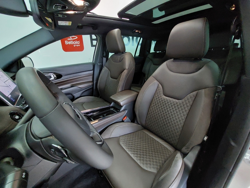 jeep commander 2.0 td380 turbo diesel overland at9 4p automatico 2022