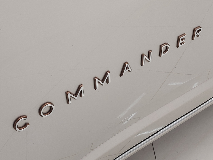 jeep commander 2.0 td380 turbo diesel overland at9 4p automatico 2022
