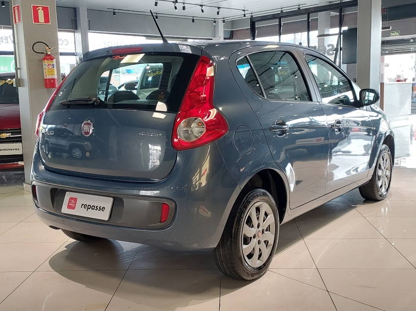 fiat palio 1.4 mpi attractive 8v flex 4p manual 2013