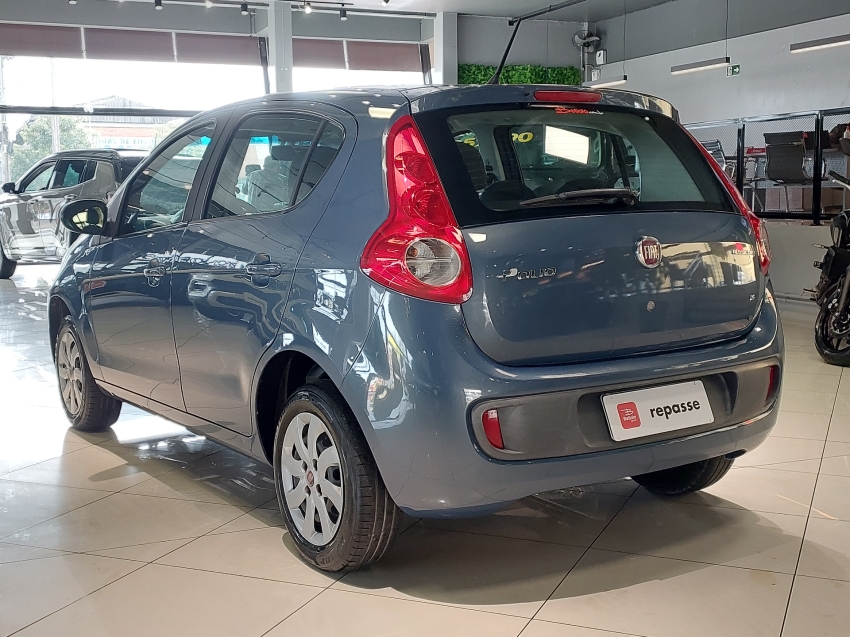 fiat palio 1.4 mpi attractive 8v flex 4p manual 2013