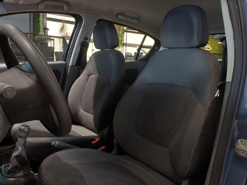 fiat palio 1.4 mpi attractive 8v flex 4p manual 2013