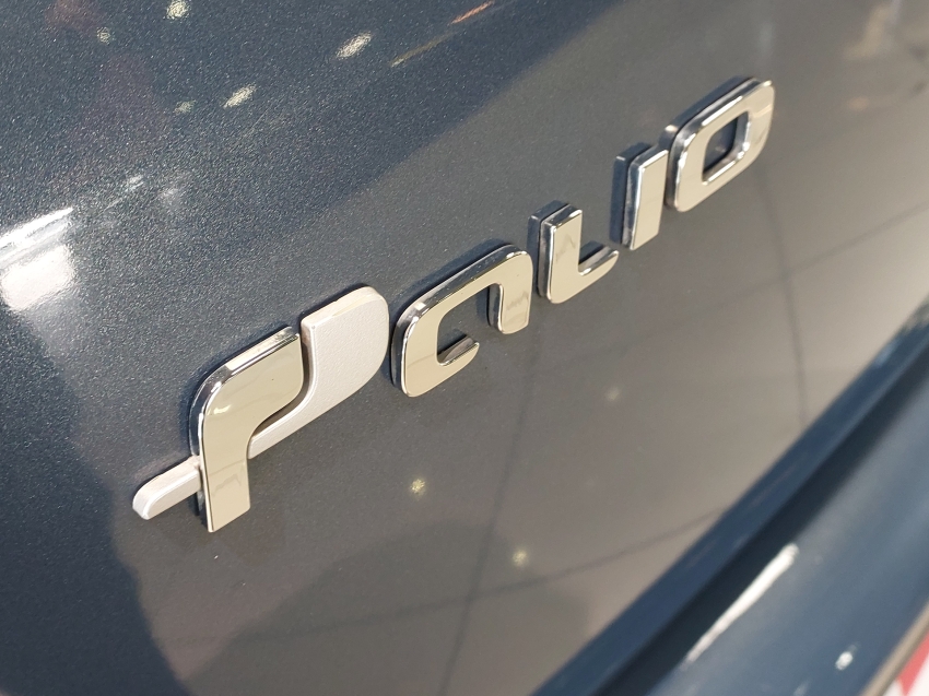 fiat palio 1.4 mpi attractive 8v flex 4p manual 2013
