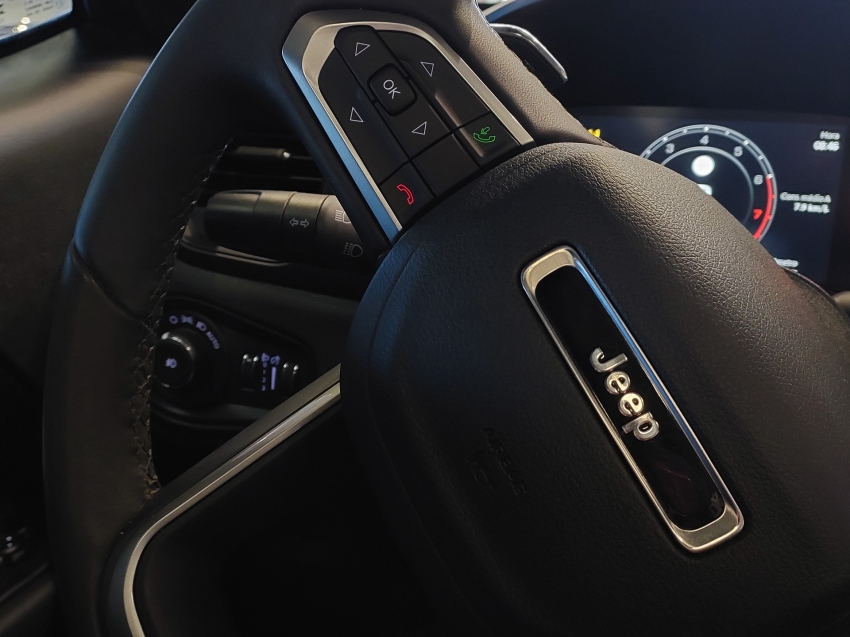 jeep renegade 1.3 t270 turbo flex s 4x4 at9 4p automatico 2024