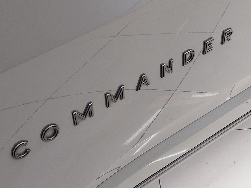 jeep commander 2.0 hurricane 4 turbo gasolina blackhawk at9 4p automatico 2025