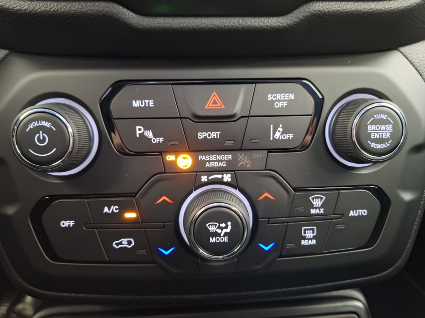 jeep renegade 1.3 t270 turbo flex longitude at6 4p automatico 2025