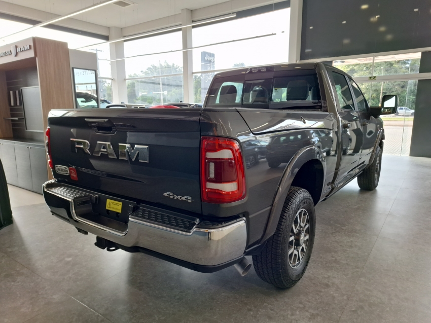 ram 3500 6.7 i6 turbo diesel limited longhorn cd 4x4 automatico 4p 2024