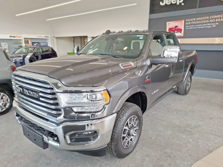 ram 3500 6.7 i6 turbo diesel limited longhorn cd 4x4 automatico 4p 2024