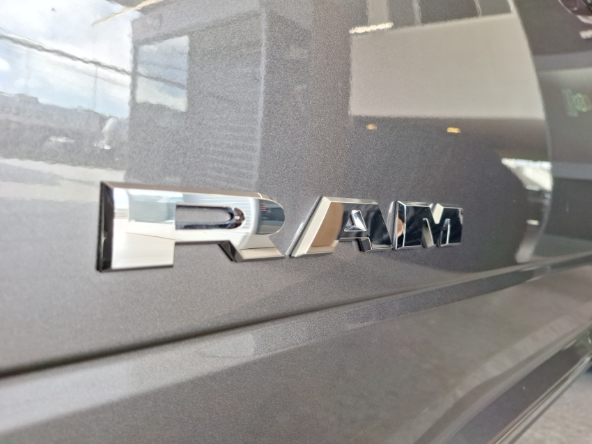 ram 3500 6.7 i6 turbo diesel limited longhorn cd 4x4 automatico 4p 2024