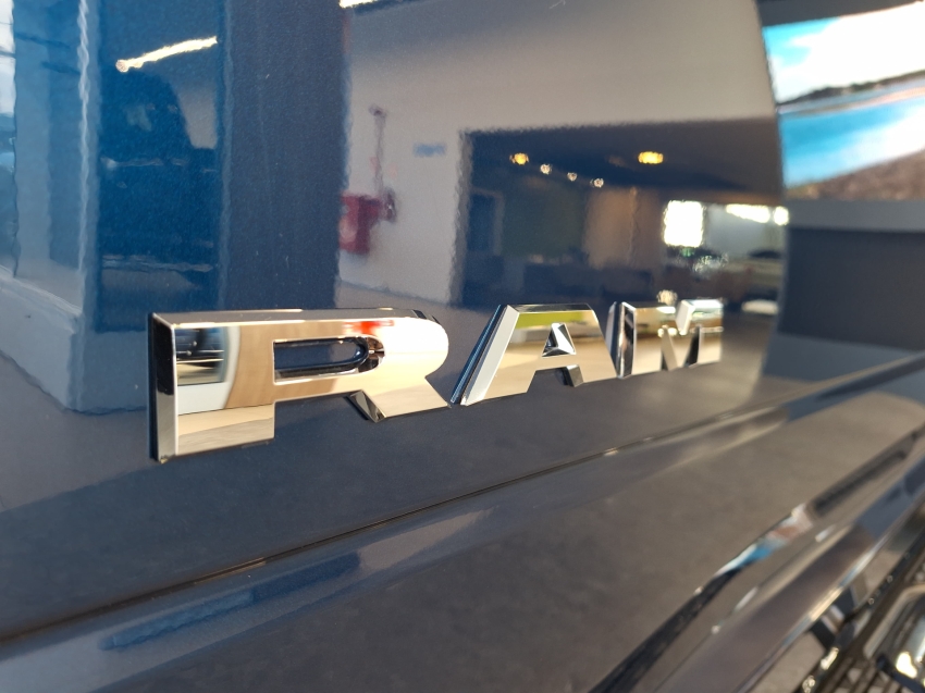 ram 2500 6.7 i6 turbo diesel laramie cd 4x4 automatico 4p 2024