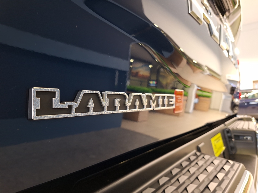 ram 2500 6.7 i6 turbo diesel laramie cd 4x4 automatico 4p 2024