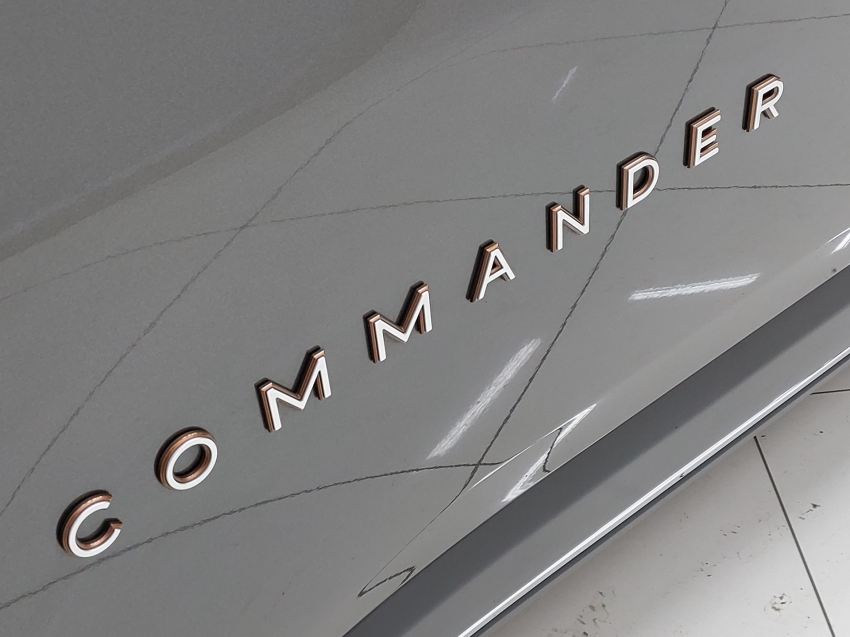 jeep commander 1.3 t270 turbo flex longitude at6 4p automatico 2025