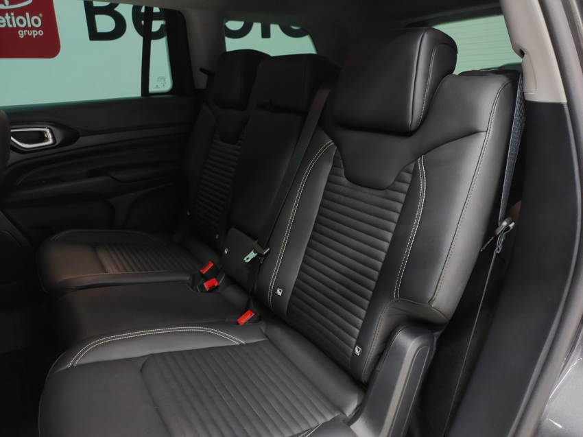 jeep commander 1.3 t270 turbo flex longitude at6 4p automatico 2025