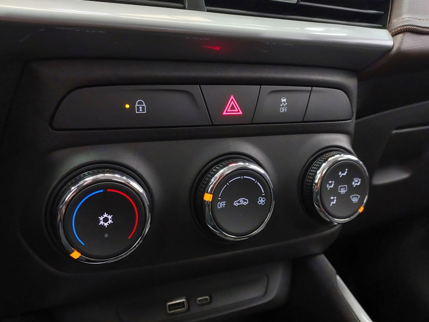 chevrolet montana 1.2 turbo flex ltz automatico 4p 2025