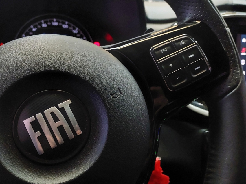 fiat strada 1.3 firefly flex volcano cd cvt 4p automatico 2023