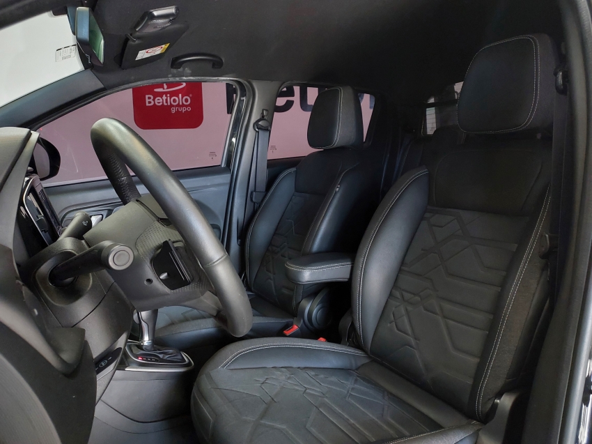 fiat strada 1.3 firefly flex volcano cd cvt 4p automatico 2023
