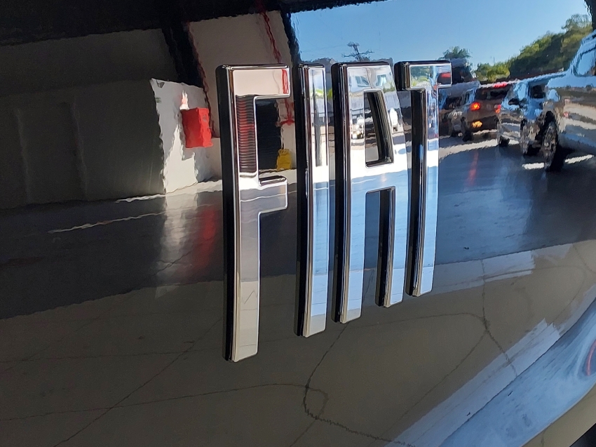 fiat strada 1.3 firefly flex volcano cd cvt 4p automatico 2023
