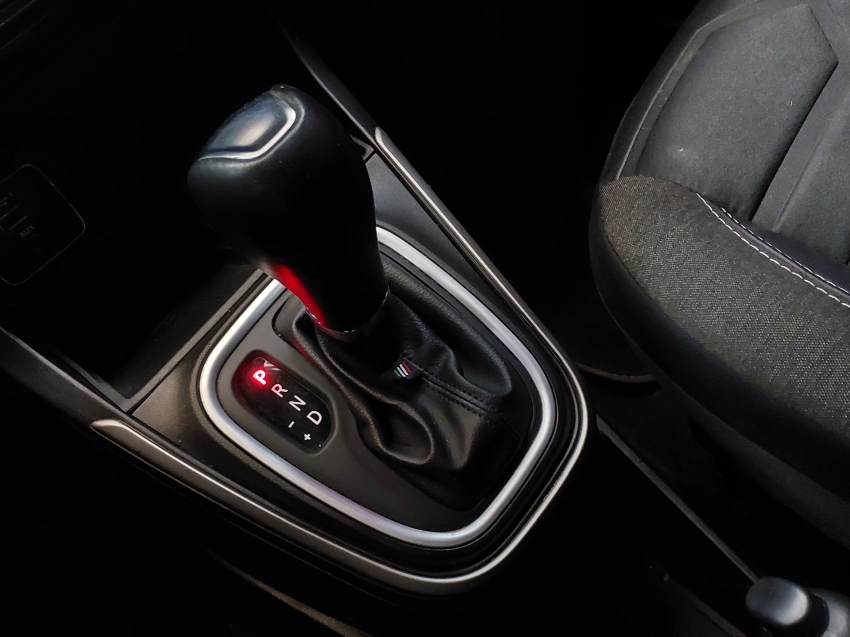 fiat strada 1.3 firefly flex volcano cd cvt 4p automatico 2023