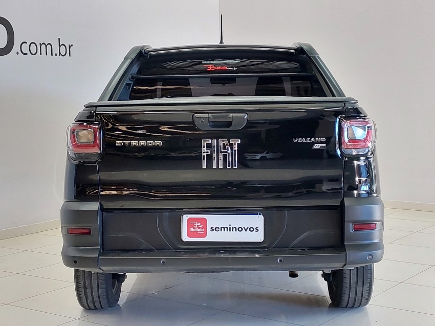 fiat strada 1.3 firefly flex volcano cd cvt 4p automatico 2023