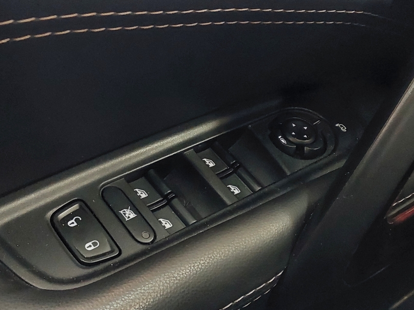 fiat toro 2.4 16v multiair flex freedom at9 4p automatico 2018