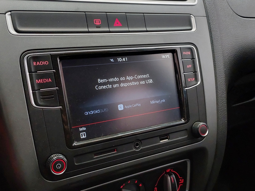volkswagen fox 1.6 msi total flex connect 4p manual 2019