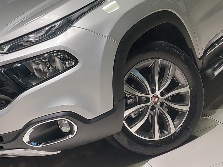 fiat toro 2.0 16v turbo diesel ranch 4wd at9 4p automatico 2019