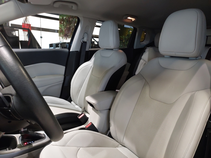 jeep compass 2.0 16v flex longitude automatico 4p 2020