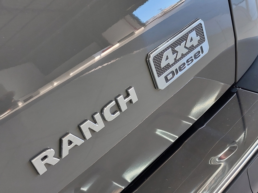 fiat toro 2.2 turbo diesel ranch 4wd at9 4p automatico 2025 fiat toro 2.2 turbo diesel ranch 4wd at9 4p automatico 2025