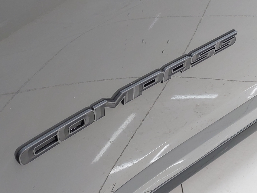 jeep compass 2.0 hurricane 4 turbo gasolina blackhawk at9 4p automatico 2025
