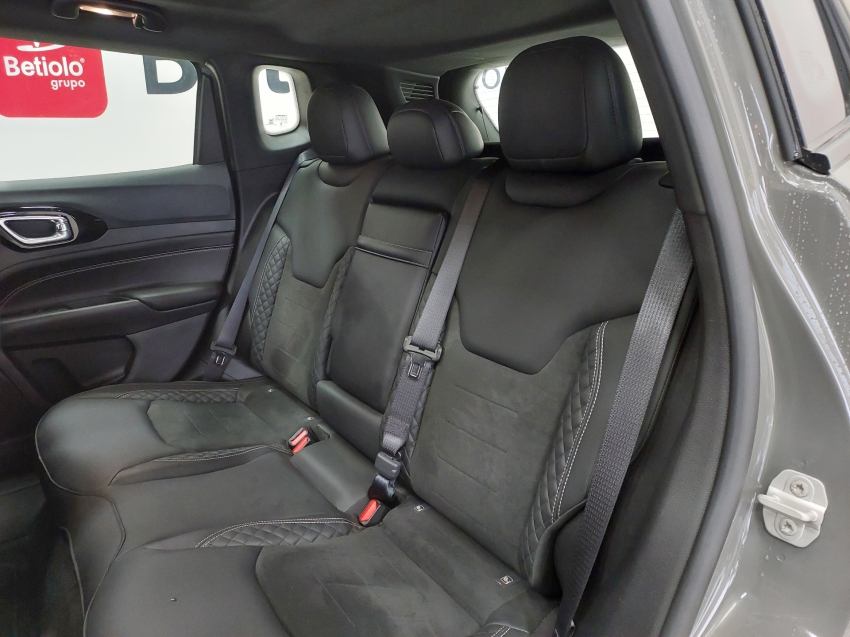 jeep compass 2.0 hurricane 4 turbo gasolina blackhawk at9 4p automatico 2025