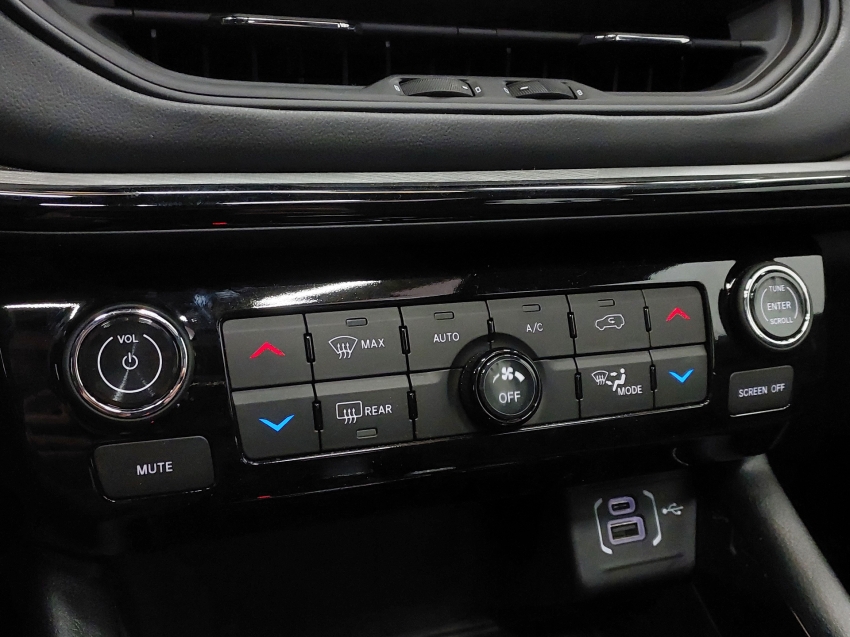 jeep compass 2.0 hurricane 4 turbo gasolina blackhawk at9 4p automatico 2025