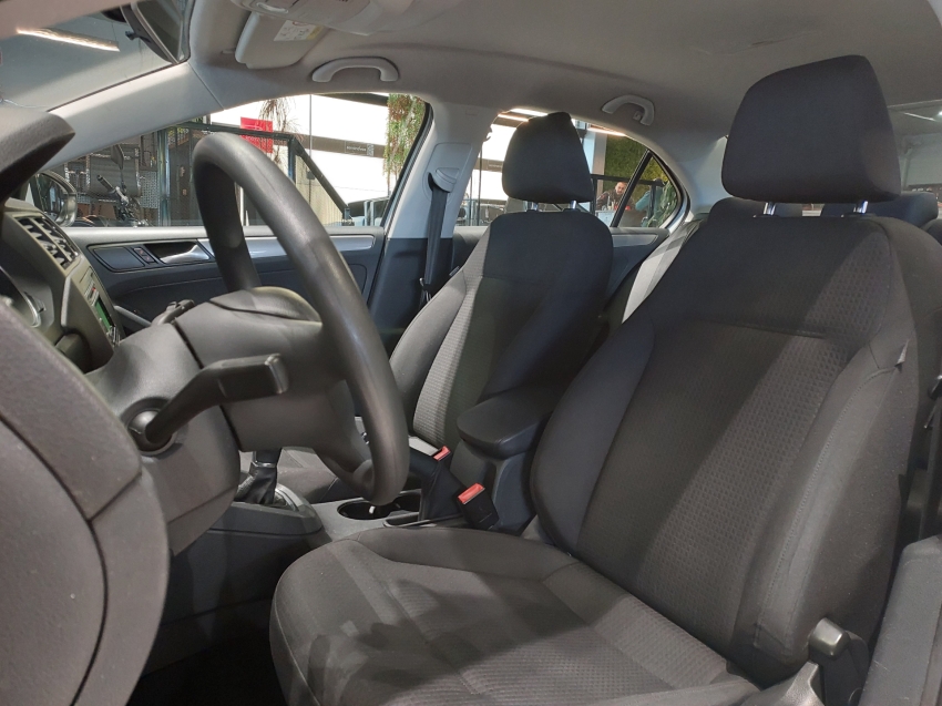 volkswagen jetta 2.0 trendline flex 4p tiptronic automatico 2016