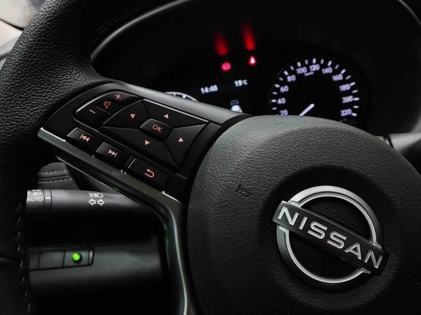 nissan kicks play 1.6 16v flexstart advance plus xtronic flex 4p automatico 2025