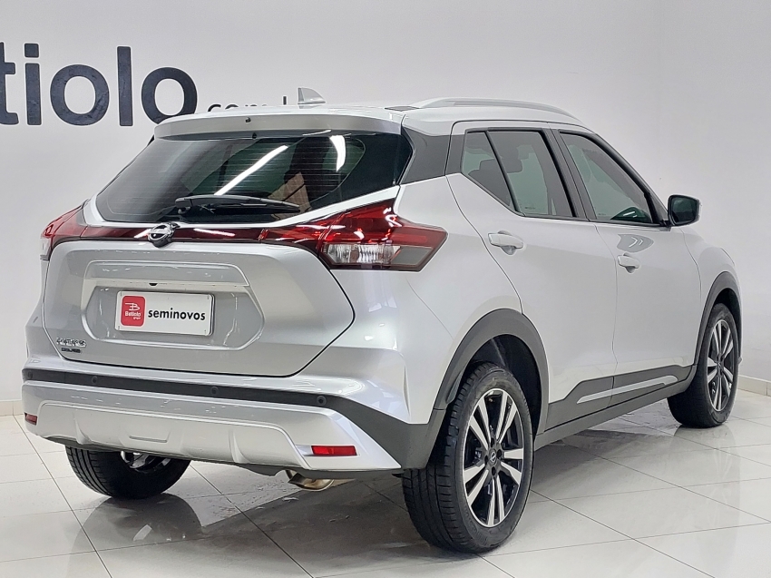 nissan kicks play 1.6 16v flexstart advance plus xtronic flex 4p automatico 2025