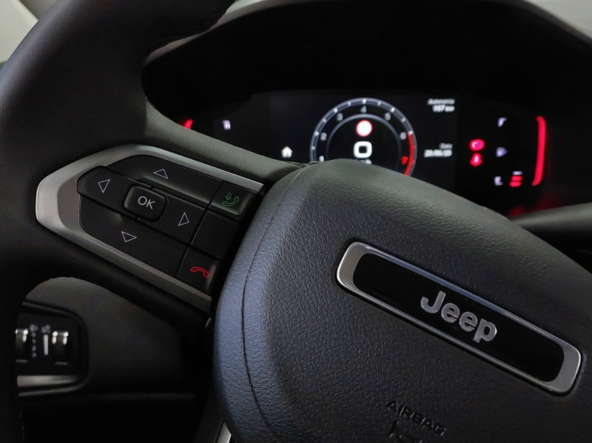 jeep renegade 1.3 t270 turbo flex longitude at6 4p automatico 2025