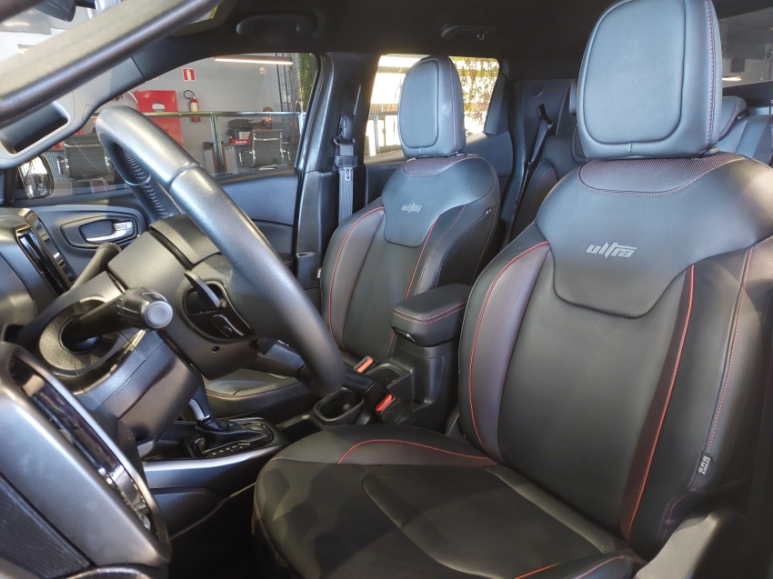 fiat toro 2.0 16v turbo diesel ultra 4wd at9 4p automatico 2023
