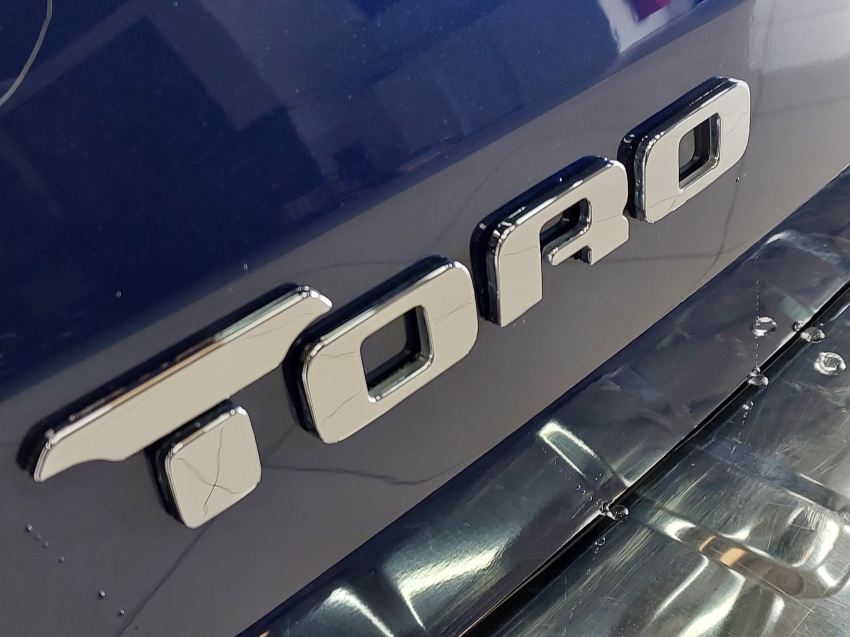 fiat toro 2.0 16v turbo diesel volcano 4wd at9 4p automatico 2023