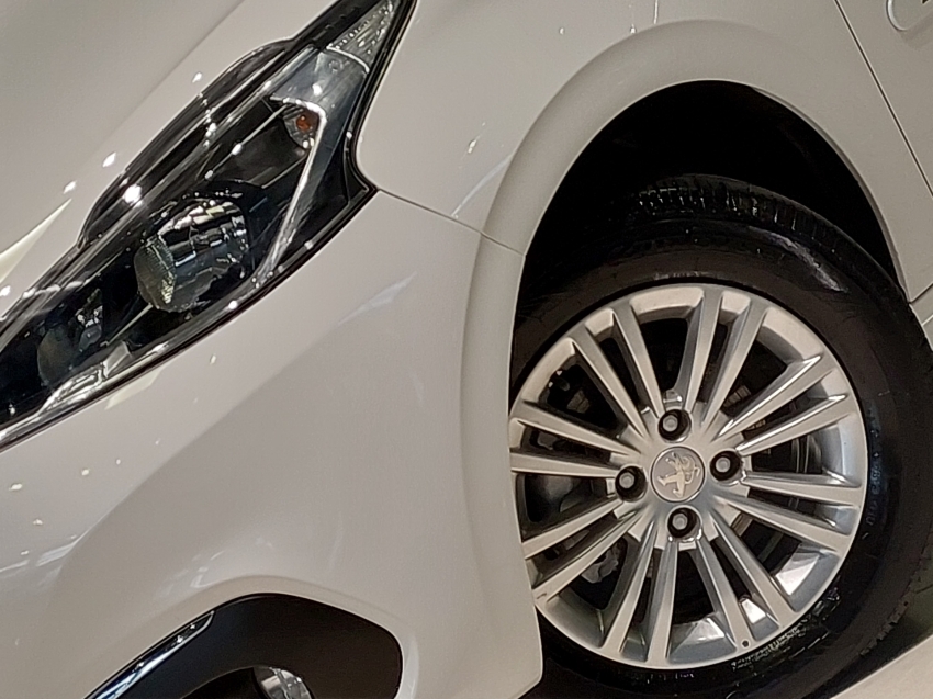 peugeot 208 1.2 allure 12v flex 4p manual 2017