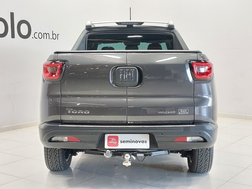 fiat toro 2.0 16v turbo diesel volcano 4wd at9 4p automatico 2024