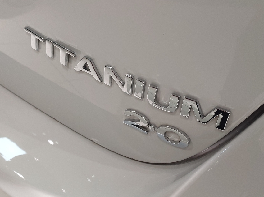 ford focus 2.0 titanium sedan 16v flex 4p powershift automatico 2014