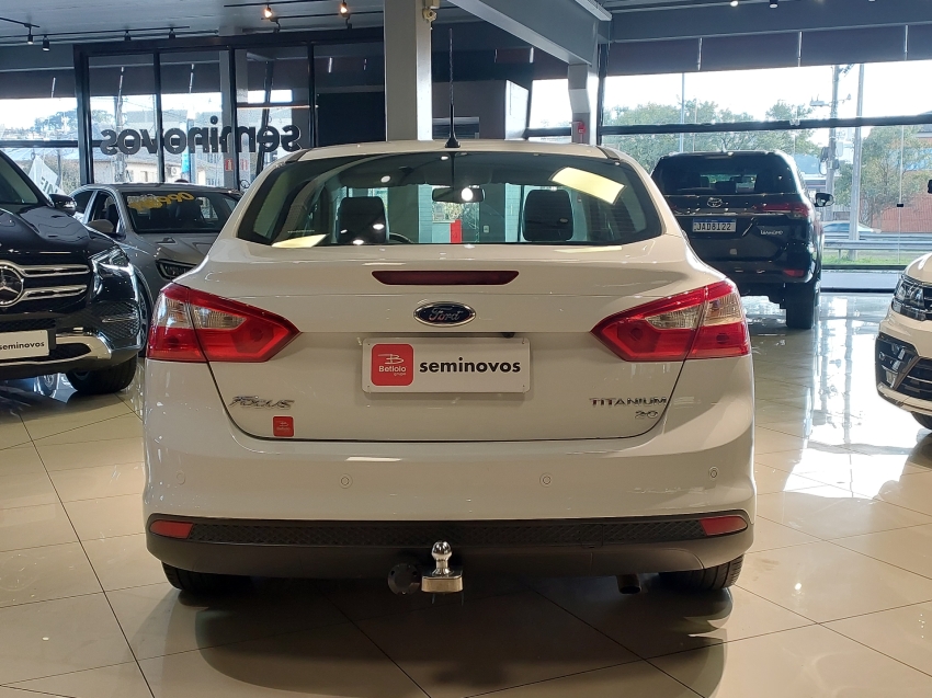 ford focus 2.0 titanium sedan 16v flex 4p powershift automatico 2014